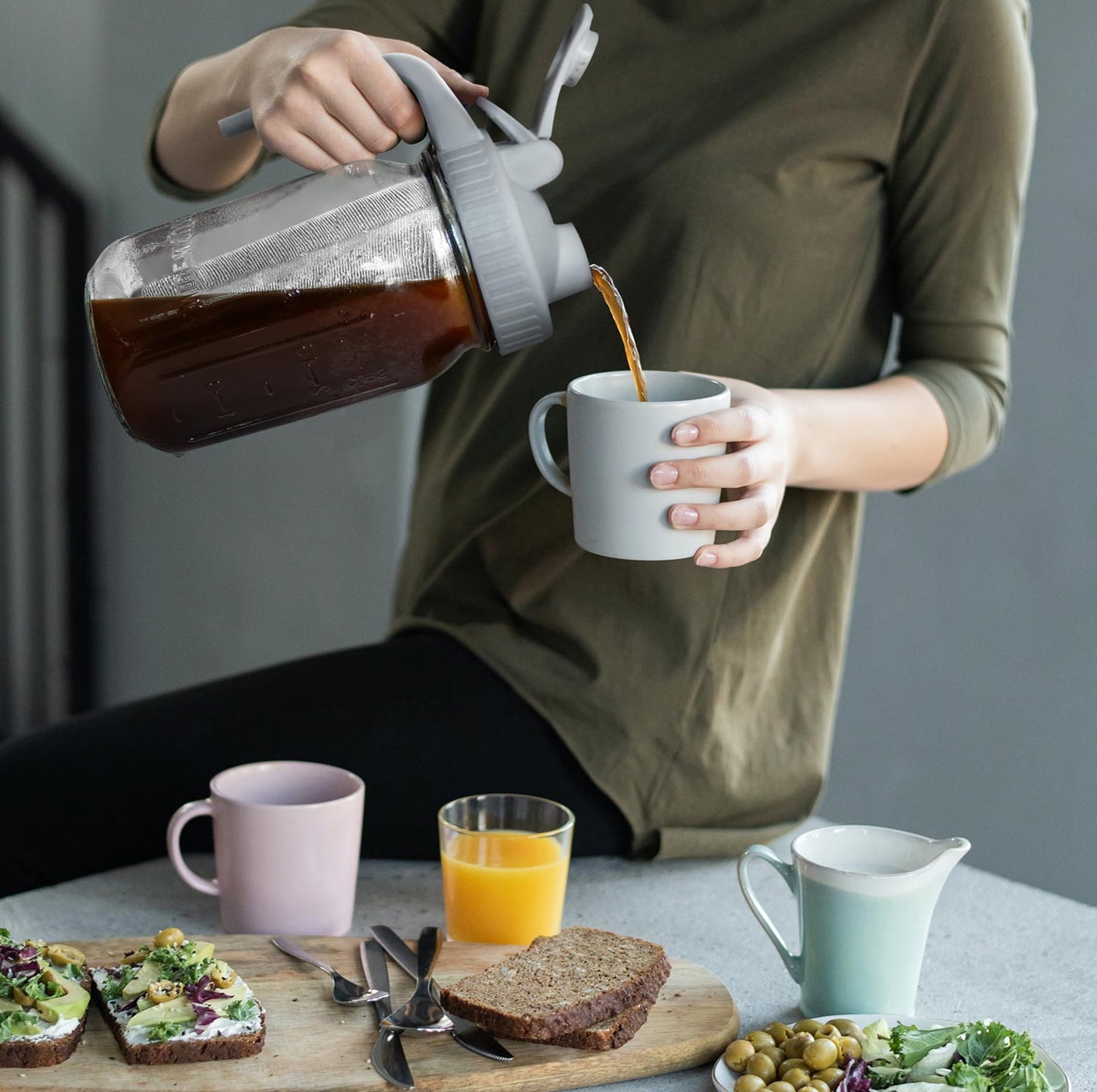 GOSCHE Cold Brew Coffee Maker 64oz Leak-Proof Cold Brew Pitcher with Stainless Steel Filter, Pour Spout Handle Lid, Gray